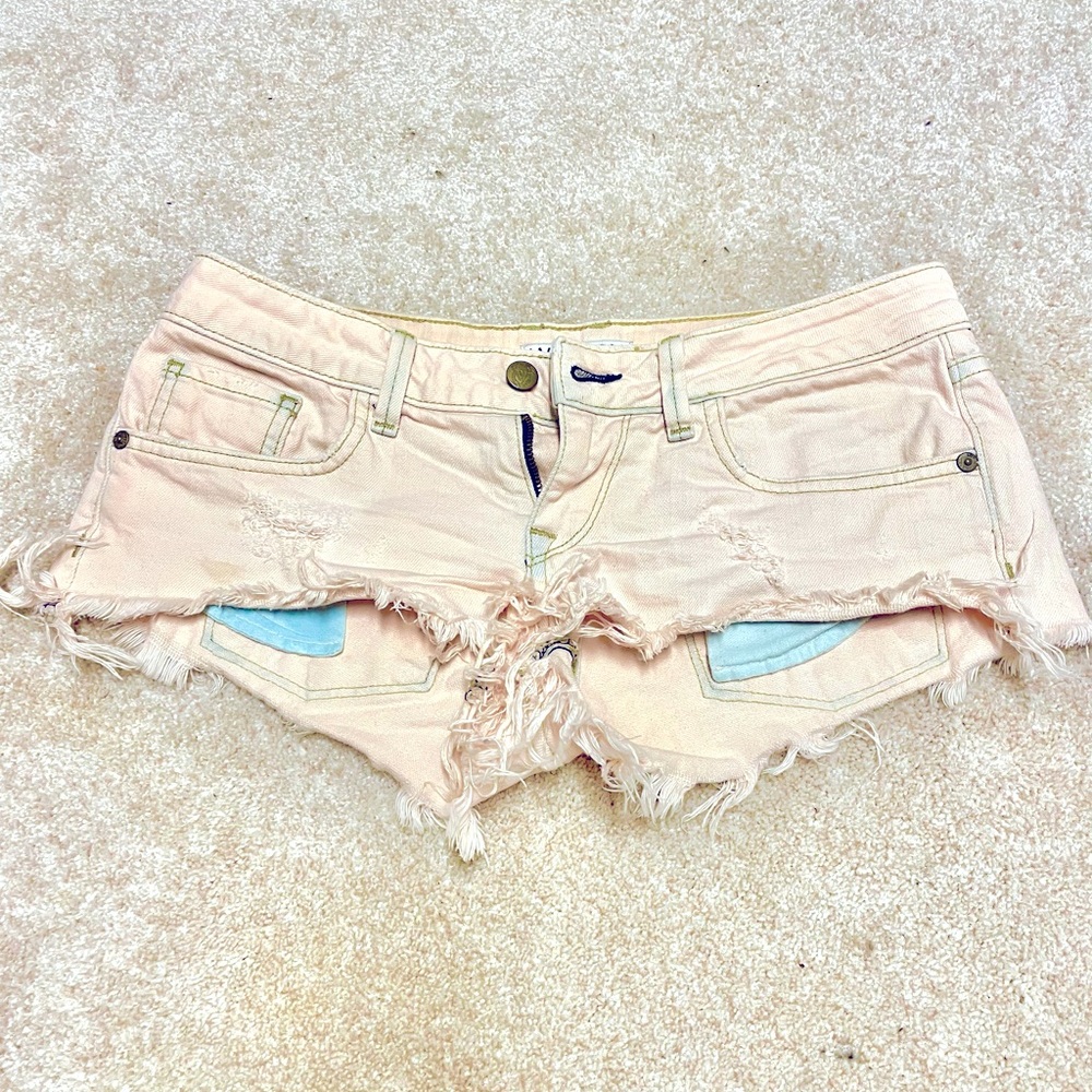 RARE Vintage Wildfox Peach Low Rise “Friday Night” Denim Shorts
